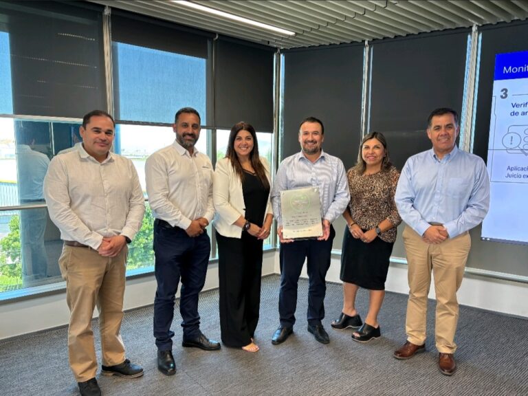 Reconocimiento ACHS Komatsu Cummins