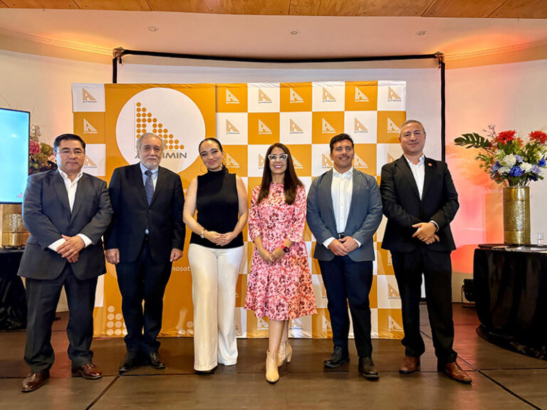 Foto Club de la Mineria-web