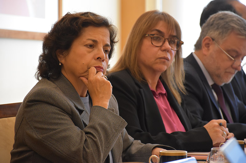 Gobierno y empresas mineras analizan medidas comerciales anunciadas por Estados Unidos