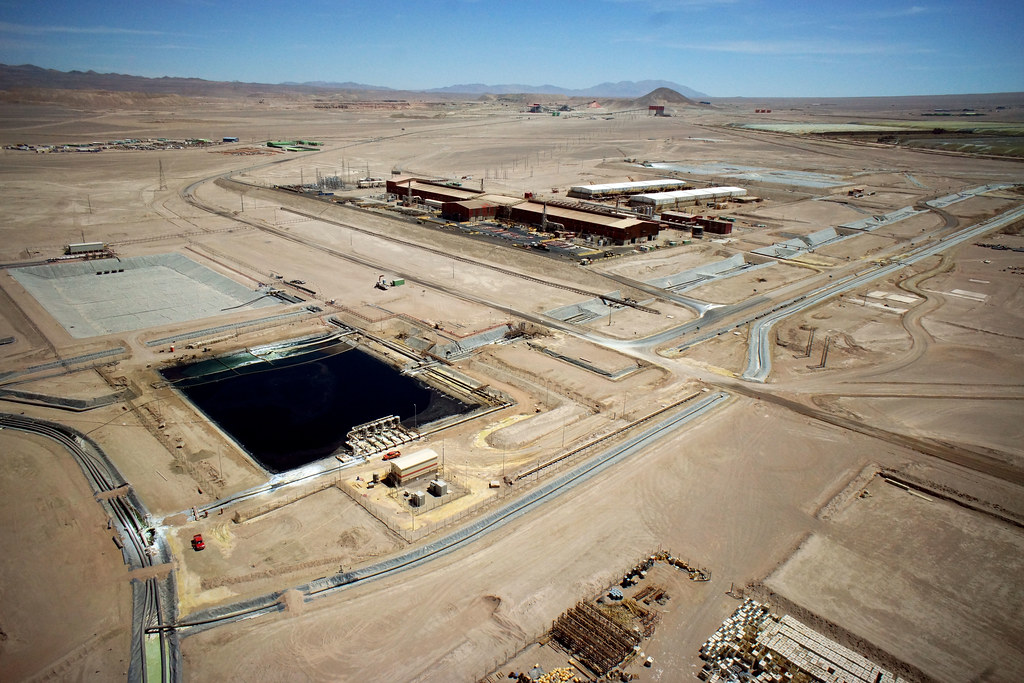 12087064595_7698c1227c_b