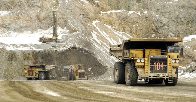 empresas-royalty-gran-mineria.jpg__1200x630_q85_ALIAS-og_image_crop_subsampling-2