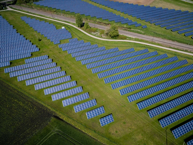 Argentina: energía renovable y distribución con topes récord, pero enfrentan “cuello de botella” en el transporte