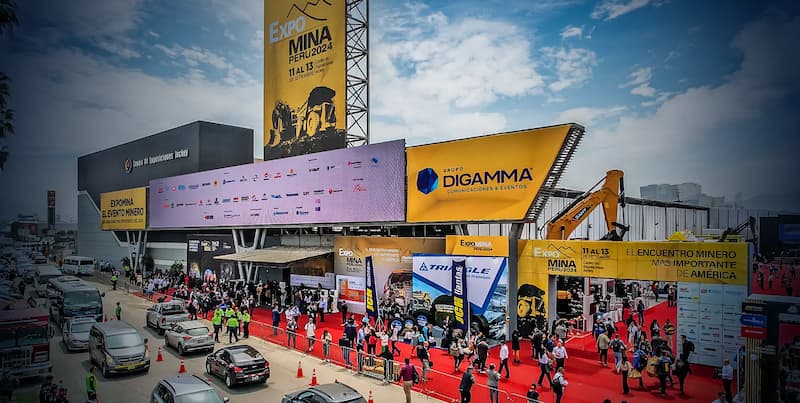 Expomina Portico