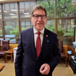 MINISTRO MAS